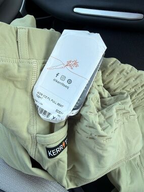 NWT Kerrits Kids XL Riding Pants Green